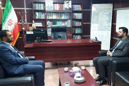 نشست مدیرکل کانون استان قزوین با شهردار بویین زهرا