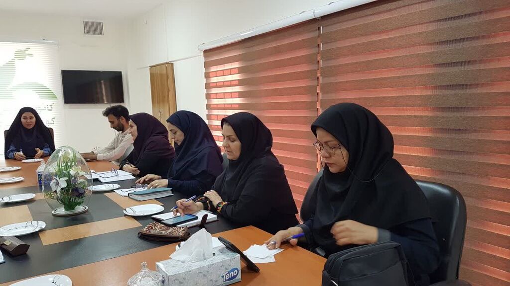 1320185 ششمین نشست شورای فرهنگی کانون کرمانشاه