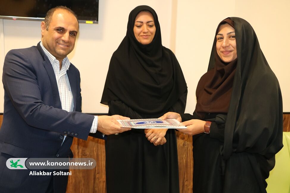1320502 تقدیر از کارکنان ادبی، فناوری و حراست کانون کرمان