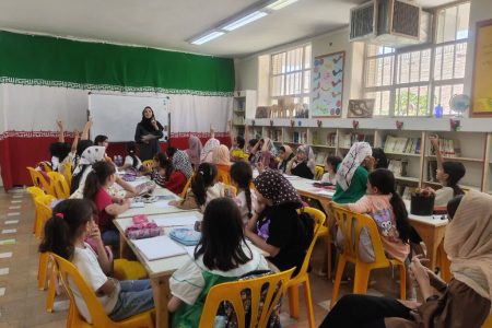 یک ورق از دفتر نوشتن خلاق، در مرکز فرهنگی هنری شماره۱ دامغان