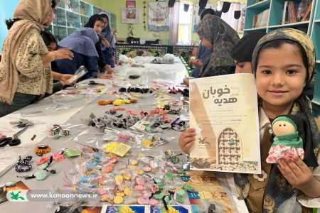 دست سازه های کودکان و نوجوانان بوشهری در راه اربعین حسینی