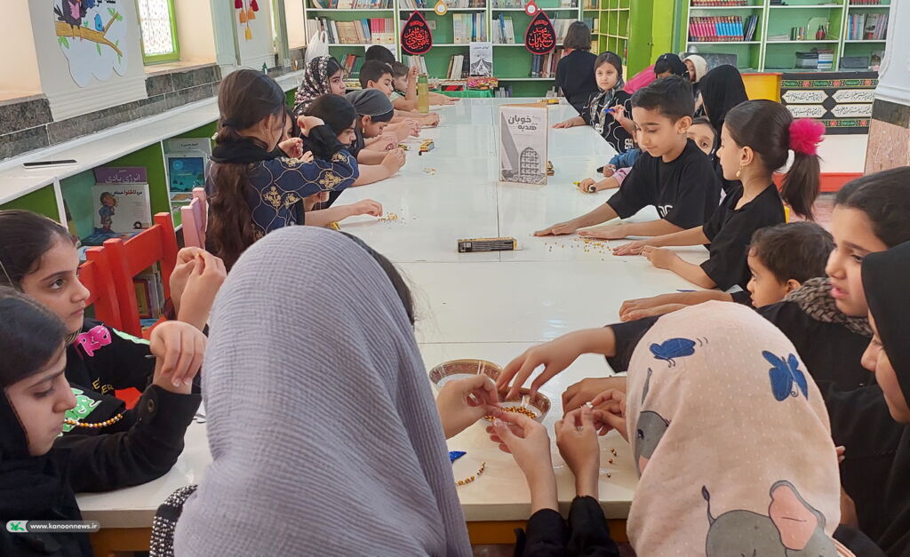 1320923 دست سازه های کودکان و نوجوانان بوشهری در راه اربعین حسینی