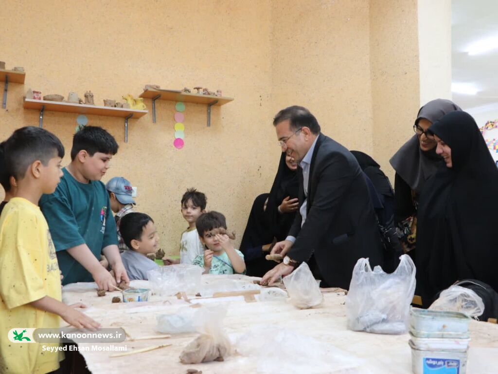 حضور گرم فرماندار گنبدکاووس در میان کودکان و نوجوانان کانون