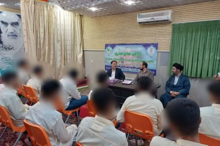 برگزاری کارگاه خوشنویسی در کانون اصلاح و تربیت همدان