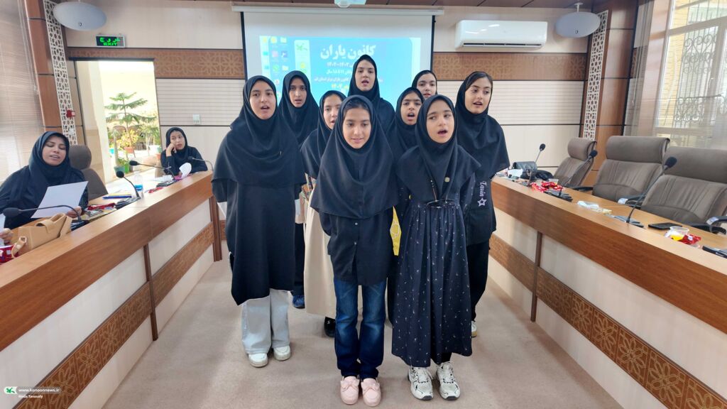 1321300 رویداد استانی و تجلیل از کانون یاران برتر مراکز فرهنگی هنری کانون استان قم