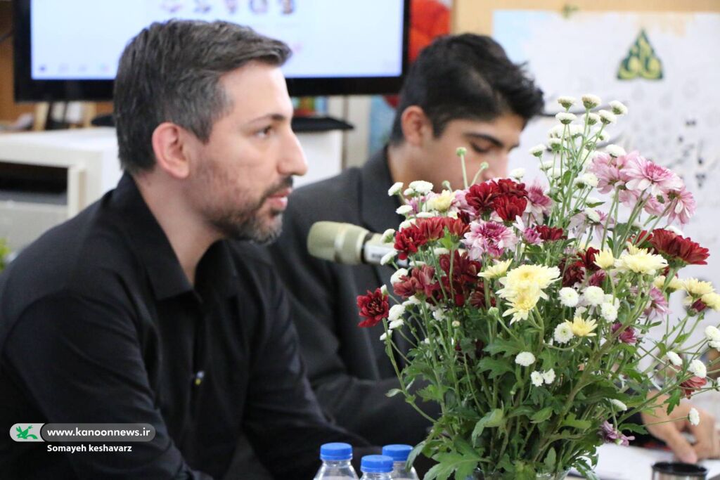 1321488 آغاز اردوی آموزشی پسران عضو باشگاه شعر «قاف» کانون در شیراز