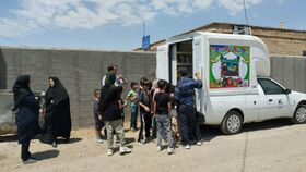 1321776 چرخهای مرکز سیار روستایی کانون برای کودکان شهرستان فراهان میچرخد