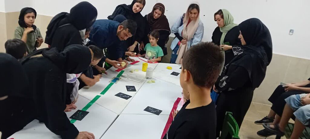 1321911-2 مشارکت اعضای مراکز کانون البرز در پویش "هدیه خوبان"