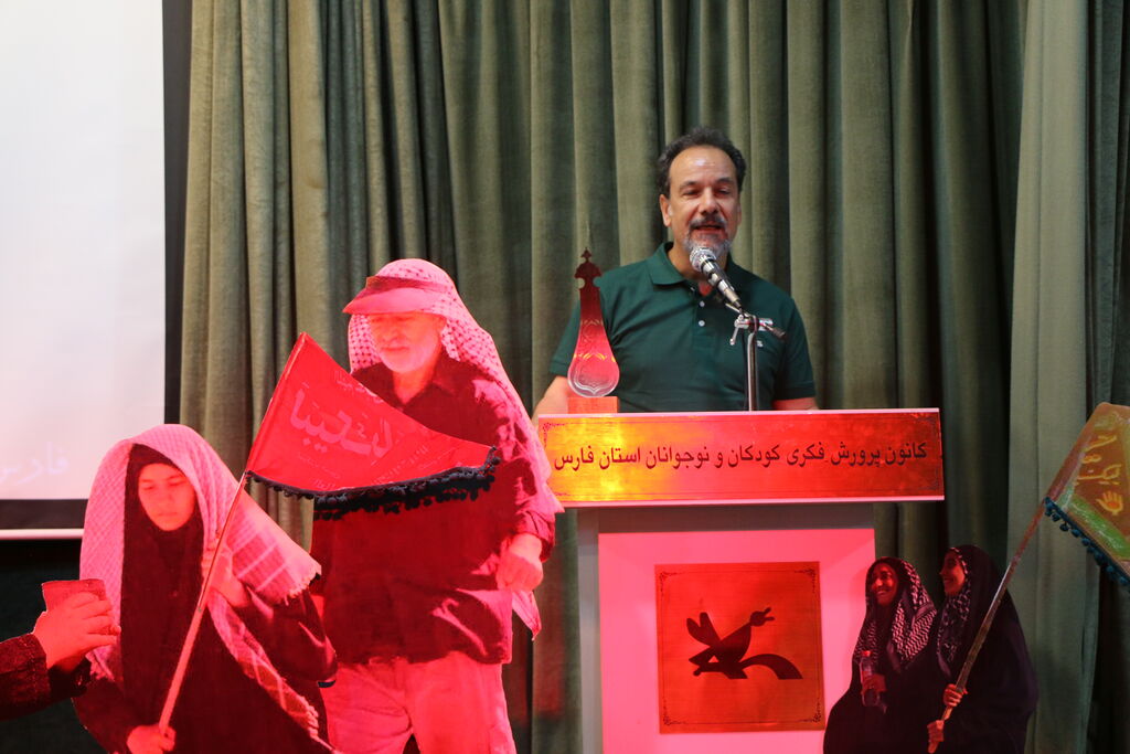 1322011-2 بیستویکمین سوگواره عاشورایی نوجوانان در کانون فارس