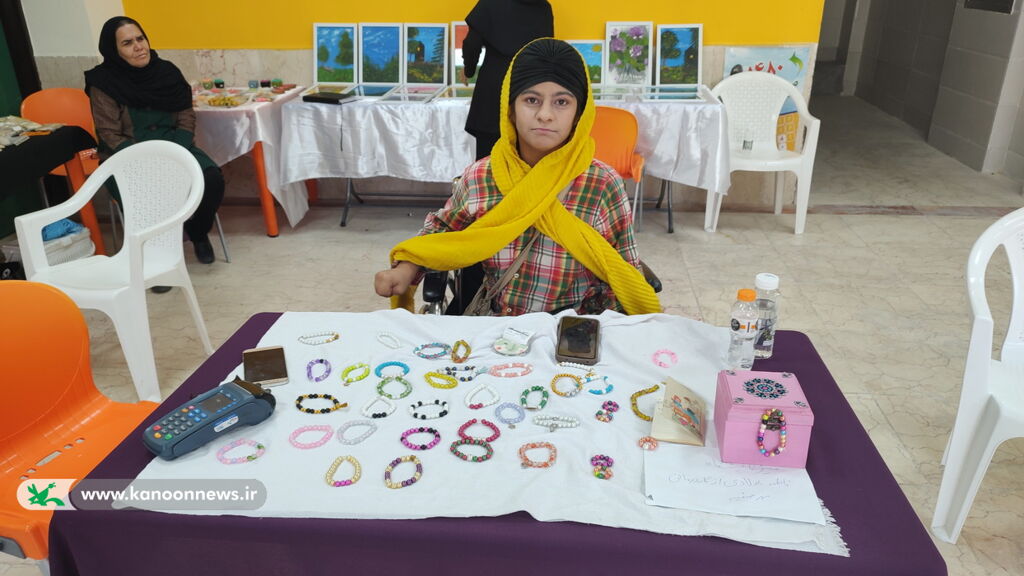 1322352 نمایشگاه آثار هنرمندان دارای معلولیت در مرکز فرهنگی هنری شماره ۱ بوشهر برگزار شد