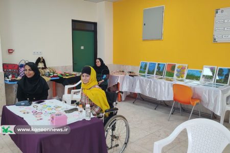 نمایشگاه آثار هنرمندان دارای معلولیت در مرکز فرهنگی هنری شماره ۱ بوشهر برگزار شد