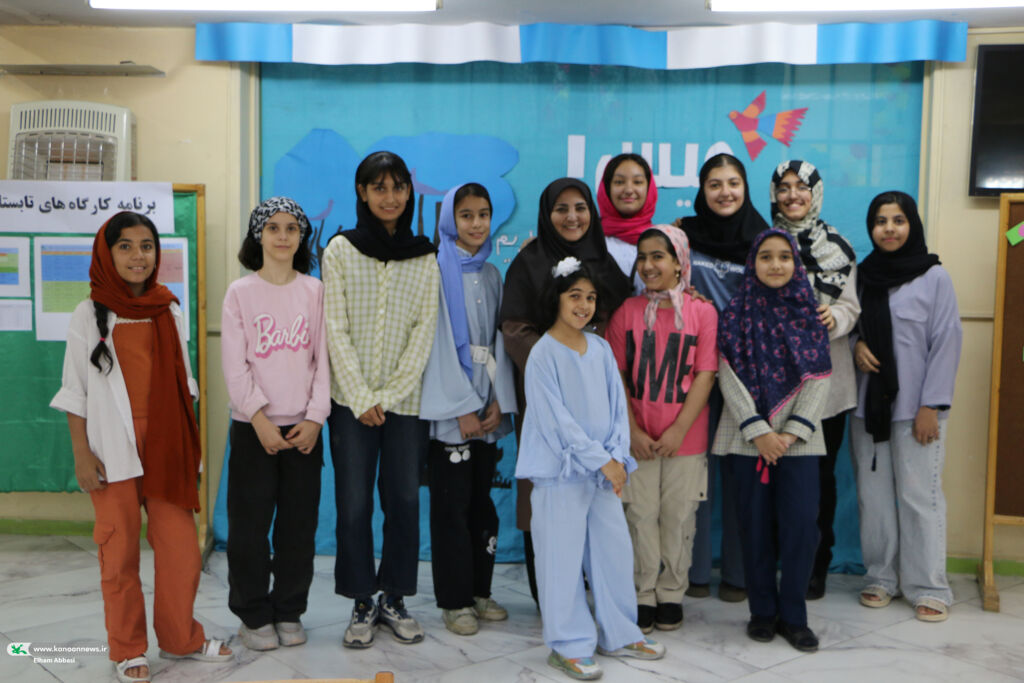 1322359 بازدید کارشناس مسئول فرهنگی هنری ادبی کانون سمنان از مرکز شماره ۲ سمنان؛ تاکید بر نوآوری در سفالگری و حجمسازی