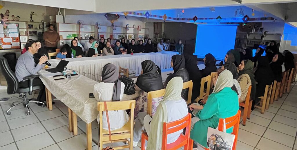 1322463 کارگاه آموزشی خانواده امن در یاسوج برگزار شد