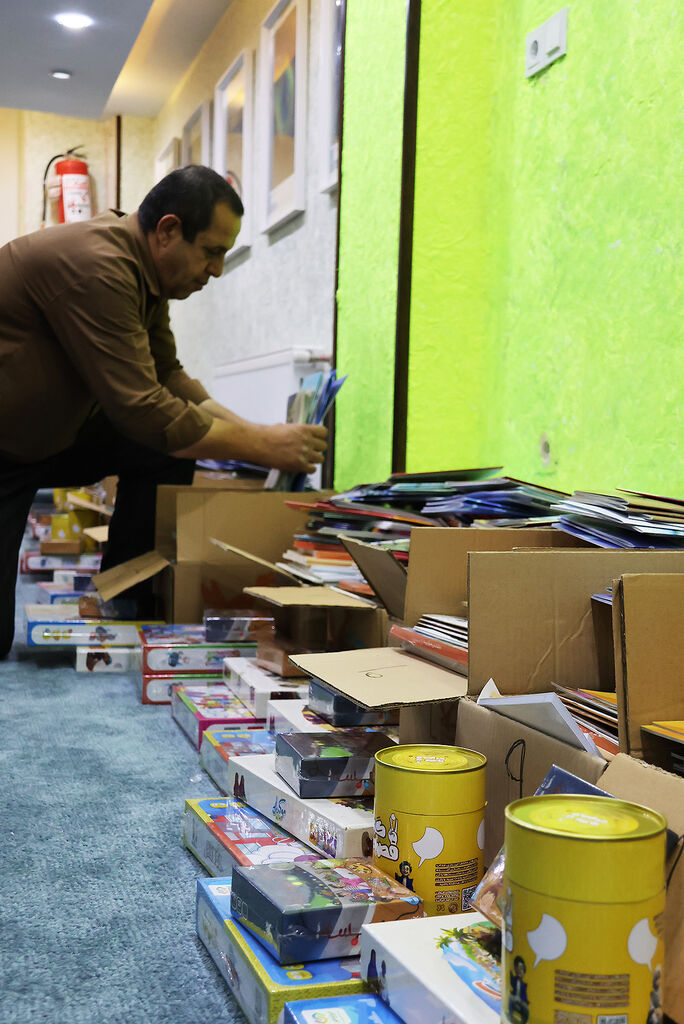 1322466 بستههای فرهنگی راهی مناطق محروم چهارمحال و بختیاری شدند