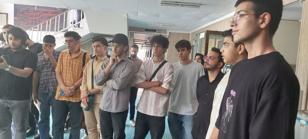 1322581 همنوایی شاعر نوجوان آذربایجانغربی با شب شعر عاشورایی شیراز