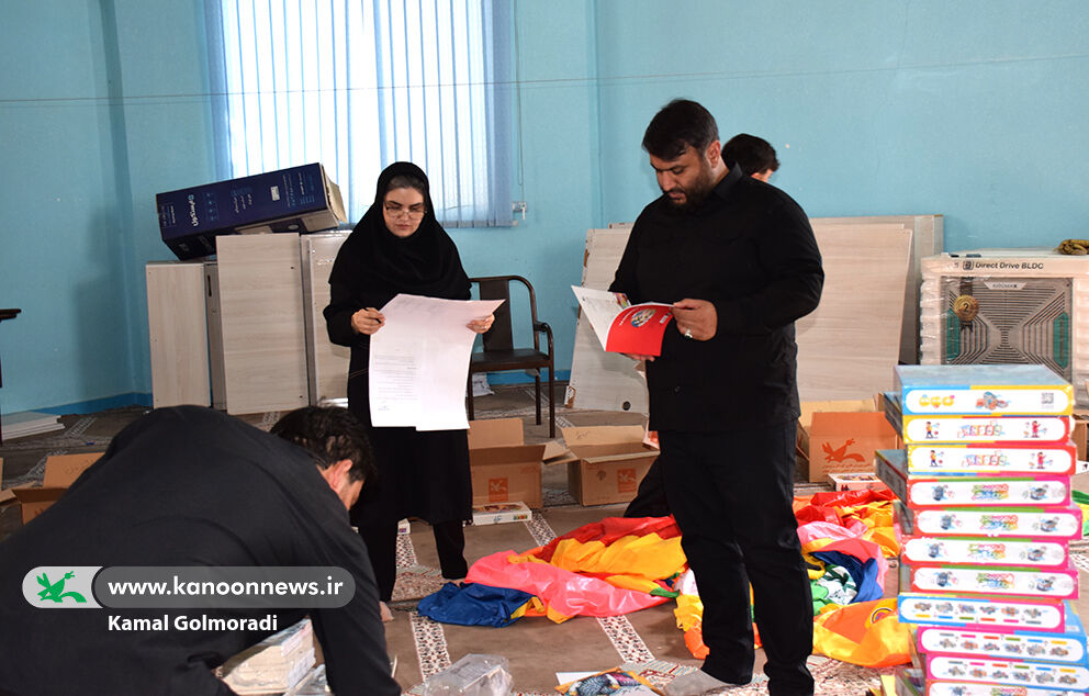 1322631 توزیع گسترده کتاب و سرگرمی در مراکز کانون پرورش فکری استان لرستان
