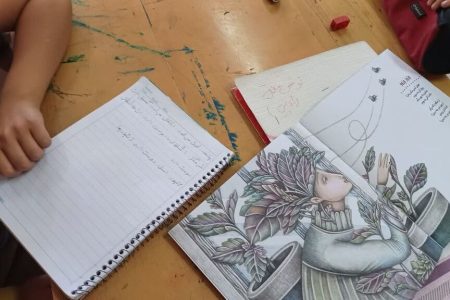 جناب مگس مهمان شاعرانه کودکان در کارگاه دنیای نوشتن شهمیرزاد