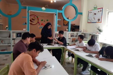 آشنایی با دنیای گیاهان و ترویج فرهنگ محیط زیست در مرکز شماره ۲ کانون کرج