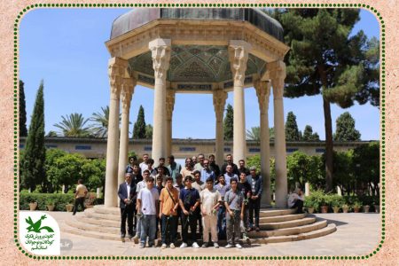 راه یابی اعضای نوجوان پسر مراکز فرهنگی هنری کانون قم به چهارمین دوره آموزشی باشگاه ادبی «قاف»