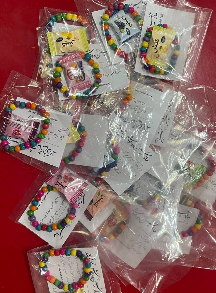 1323158 پویش «هدیه خوبان» در مرکز فرهنگی تربتجام