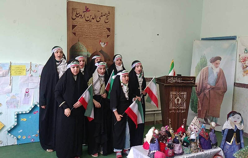 1323209 بزرگداشت روز شیخ صفیالدین اردبیلی و هفته ملی اردبیل در مراکز کانون استان اردبیل