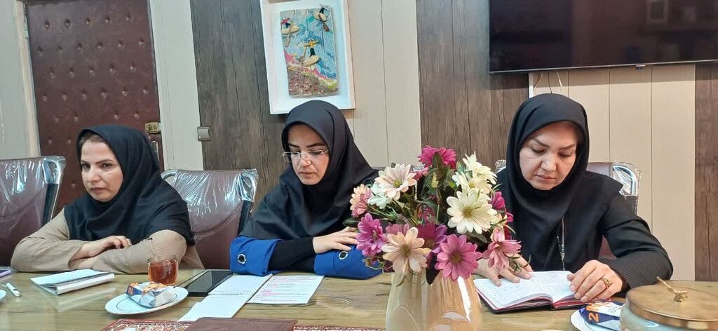 1323213 شورای فرهنگی با موضوع توسعه و ترویج کتابخوانی برگزار شد