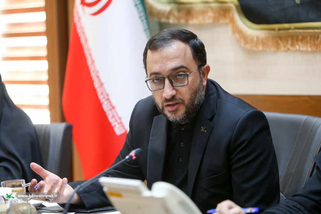 1323302 همافزایی فرهنگی کانون پرورش فکری و نهاد کتابخانهها برای کودکان و نوجوانان