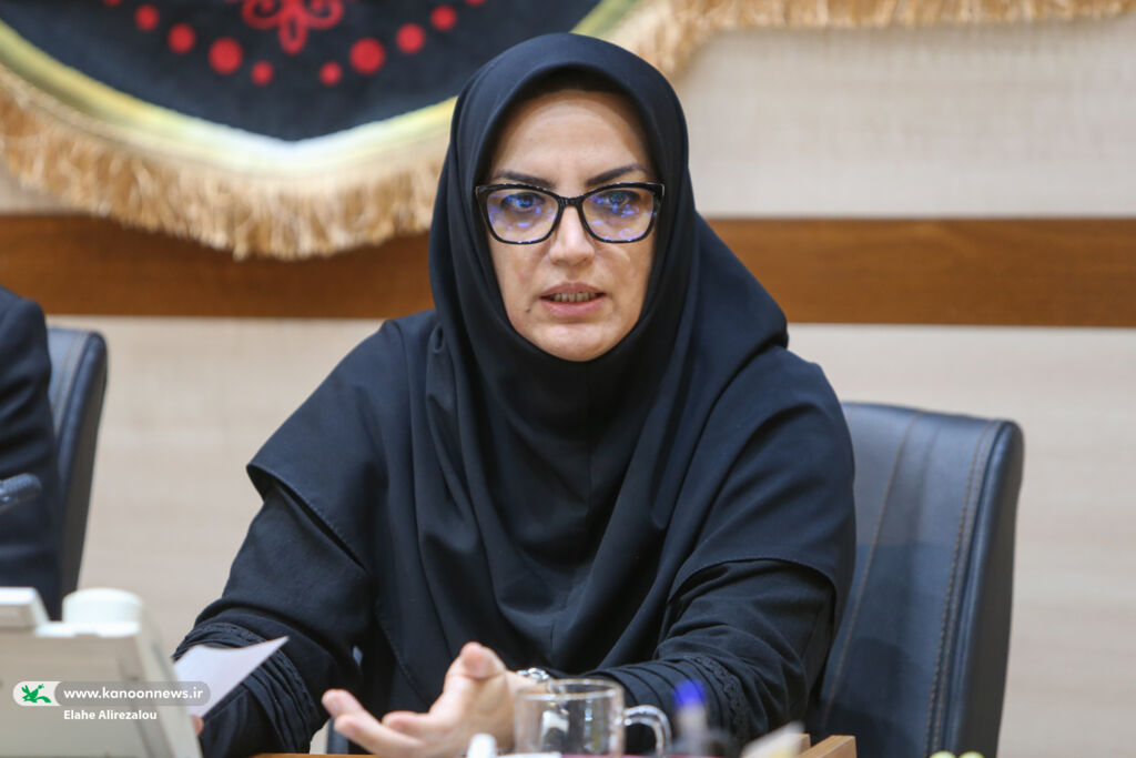 1323309 همافزایی فرهنگی کانون پرورش فکری و نهاد کتابخانهها برای کودکان و نوجوانان