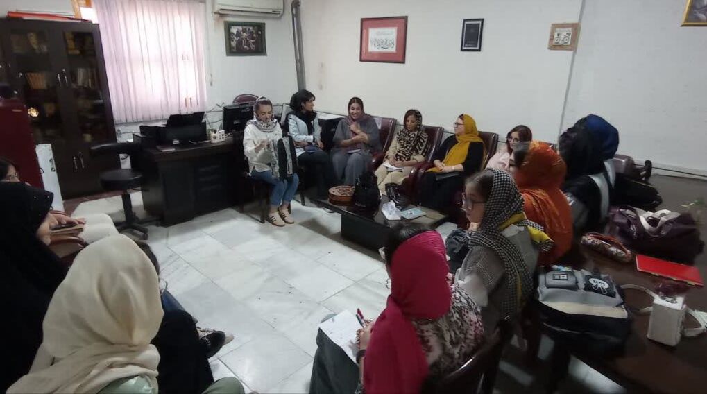 1323377 کارگاههای «شعرسرایی پیشرفته» و «داستاننویسی پیشرفته» در مجتمع آفرینش کرمانشاه