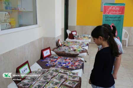 برگزاری نمایشگاه دست‌سازه‌های حسینی «هدیه خوبان» در مرکز شماره ۱ کانون بوشهر