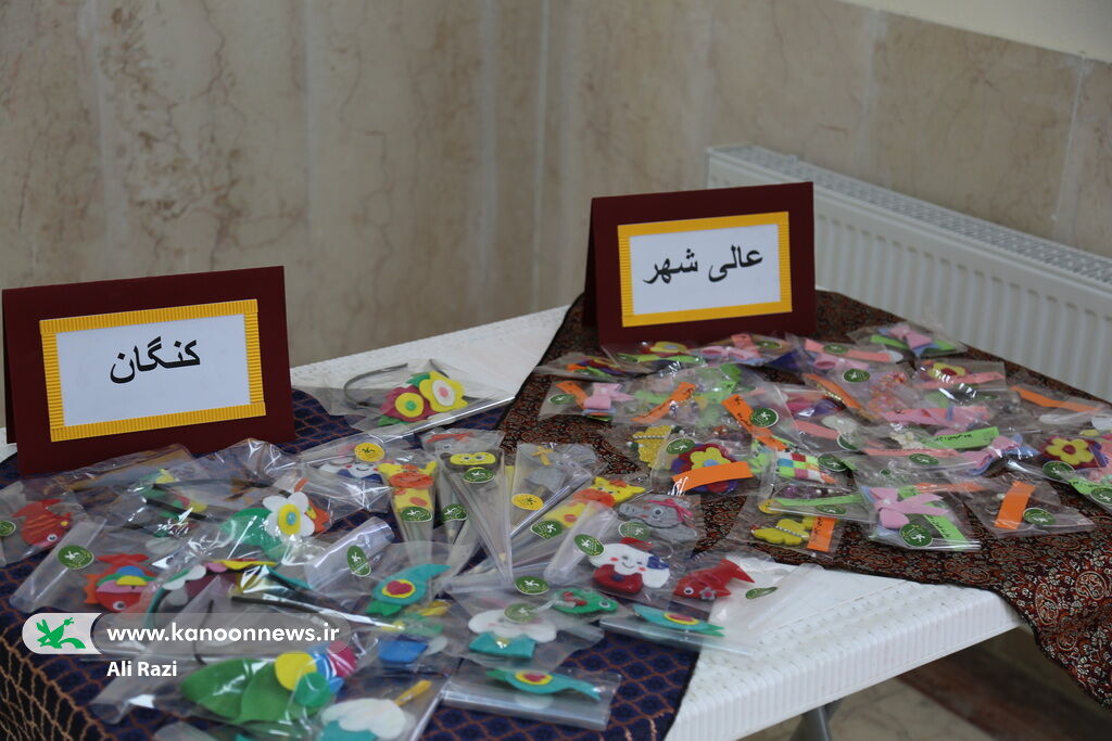 1323439 برگزاری نمایشگاه دستسازههای حسینی «هدیه خوبان» در مرکز شماره ۱ بوشهر
