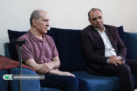 عیادت مدیرکل و کارشناسان کانون پرورش فکری کرمان از پیشکسوت کانون
