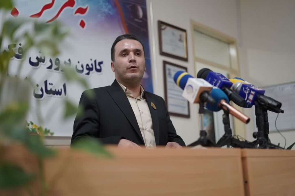 1323545 حضور خبرنگاران در 《شب رصدی》 کانون پرورش فکری کودکان ایلام