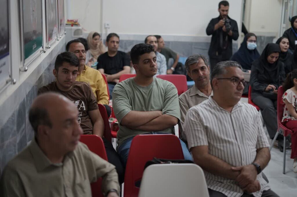 1323548 حضور خبرنگاران در 《شب رصدی》 کانون پرورش فکری کودکان ایلام