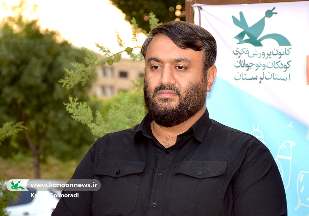 1323806 کاروان مراکز سیار کانون پرورش فکری لرستان در خرمآباد به راه افتاد