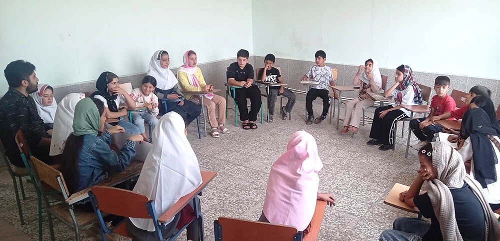 دور تازه فعالیت کتابخانه سیار روستایی کانون در شهرستان کوثر آغاز شد