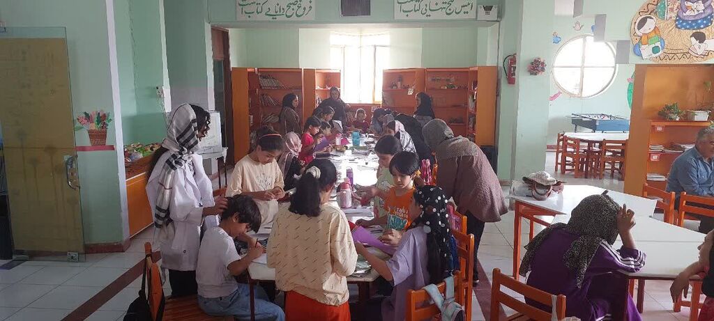 1323943 حضور سرپرست و کارشناسان کانون کرمانشاه در مرکز شماره ۸