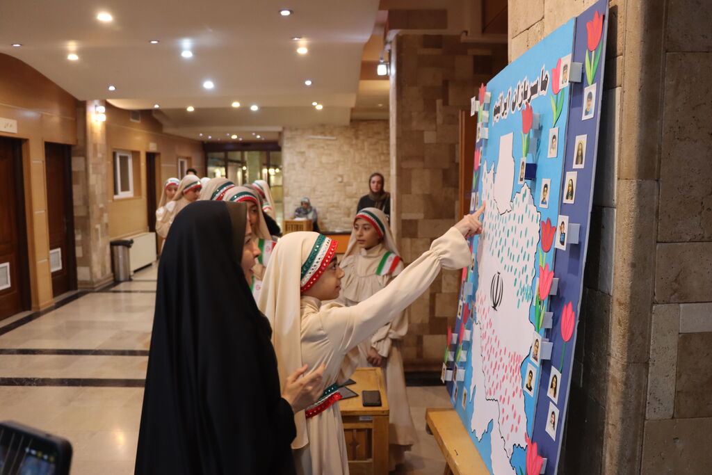 تاریخ به دستان پرتوان شما تغییر خواهد کرد