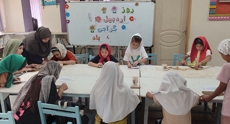 1324111 بزرگداشت روز شیخ صفیالدین اردبیلی و هفته ملی اردبیل در مراکز کانون استان اردبیل