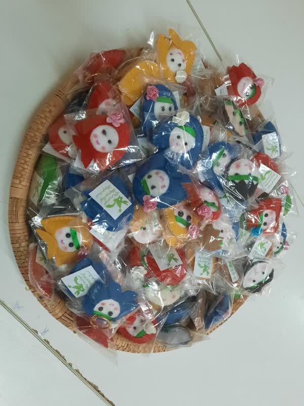 1324294 تجلی عشق و ارادت به امام حسین (ع) در دست سازه های اعضای کانون هرمزگان