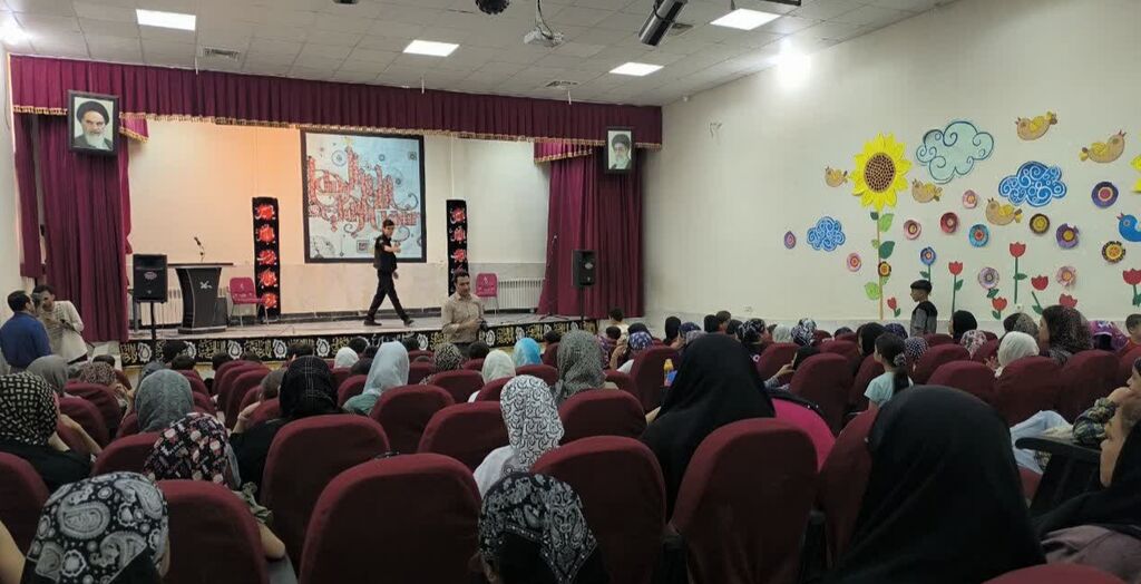 1324403 آیین روایتگری عاشورایی در مرکز شماره ۳ کانون کرمانشاه