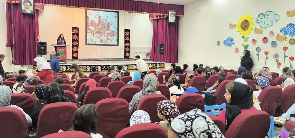 1324404 آیین روایتگری عاشورایی در مرکز شماره ۳ کانون کرمانشاه