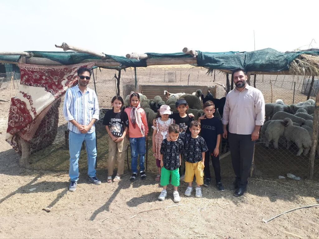 1324515 کارشناسان و مربی سیار کانون کرمانشاه میهمان کودکان و نوجوانان عشایر شدند