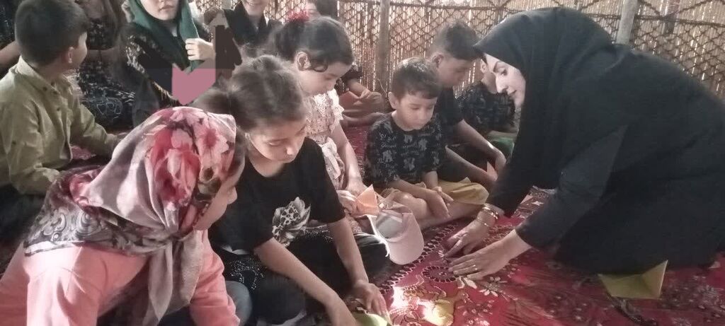 1324519 کارشناسان و مربی سیار کانون کرمانشاه میهمان کودکان و نوجوانان عشایر شدند