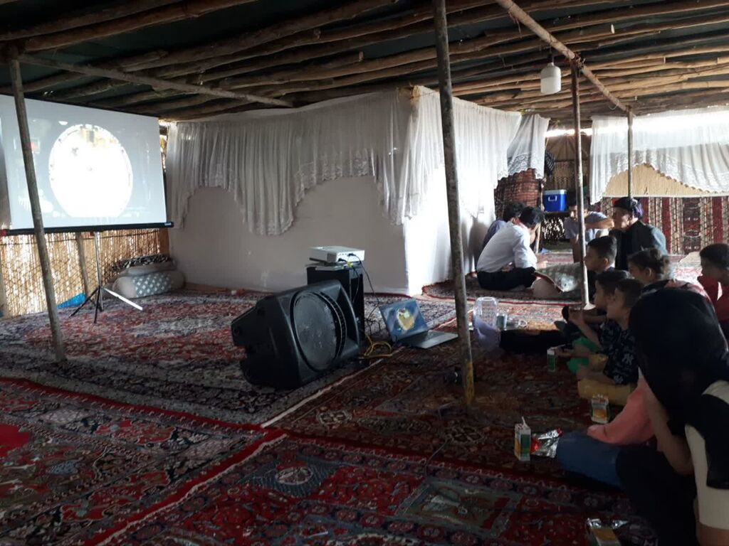 1324580 کانون کرمانشاه "تابستان با سینما کانون" را به چادر عشایر برد