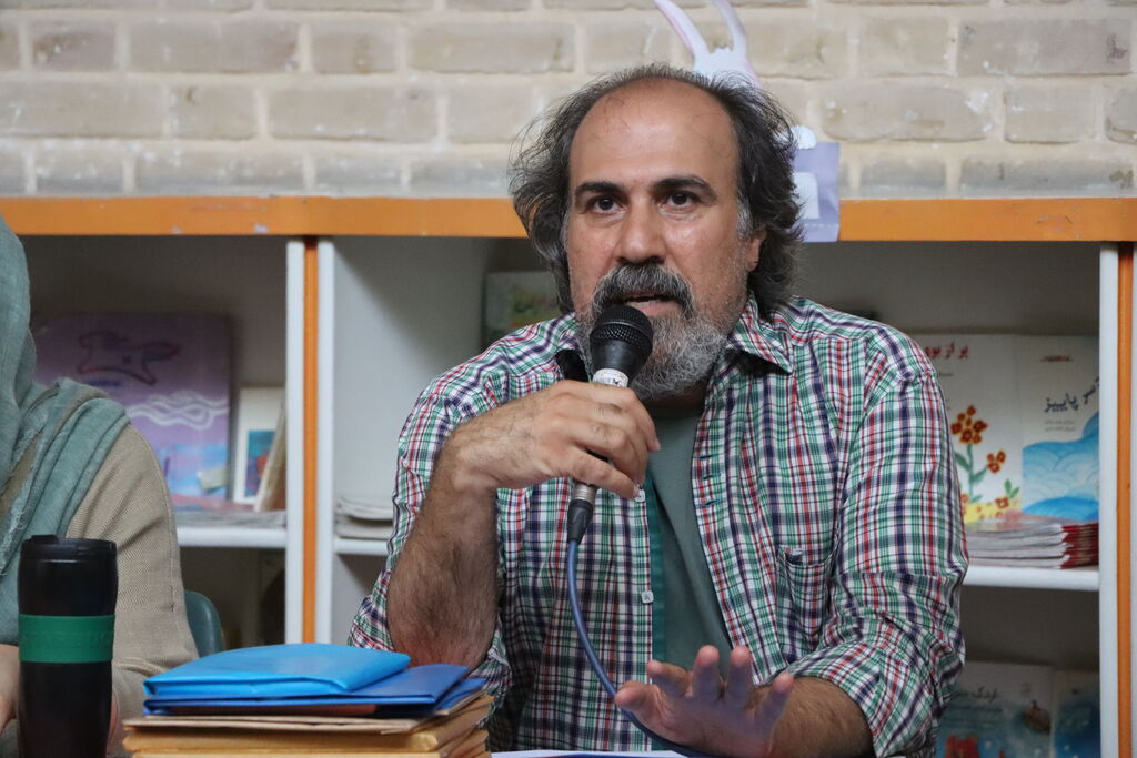 دیدار کودکان و نوجوانان با نویسندگان در کانون تهران