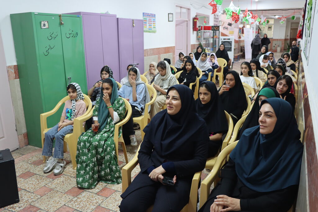 1324659 افتتاح کتابخانه پستی کانون تهران