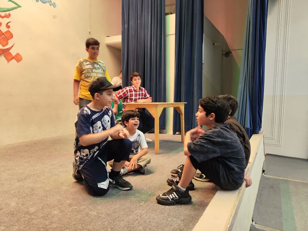 1324713 سفری خلاقانه به «مدرسهی حیوانات» با عطر خاطرات هوشنگ مرادی کرمانی در دامغان۱