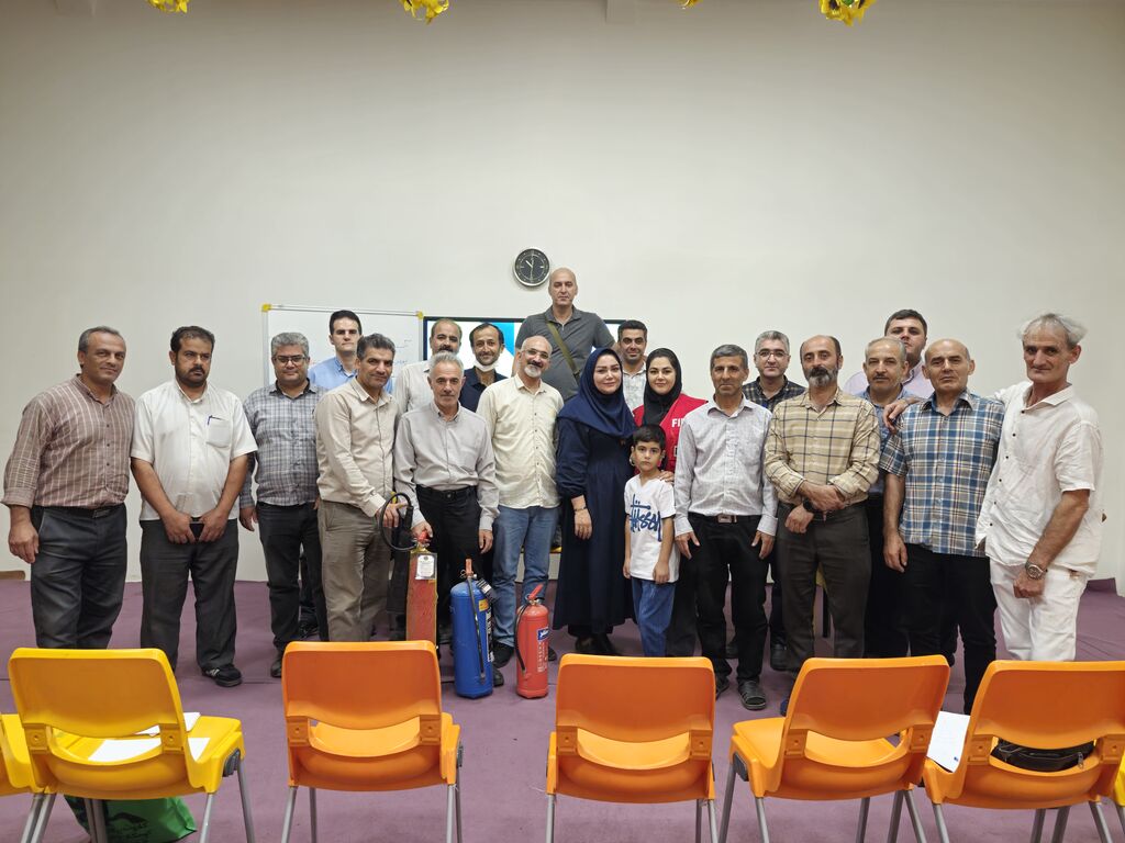 1324775 دوره آموزشی اطفاء حریق در کانون استان تهران