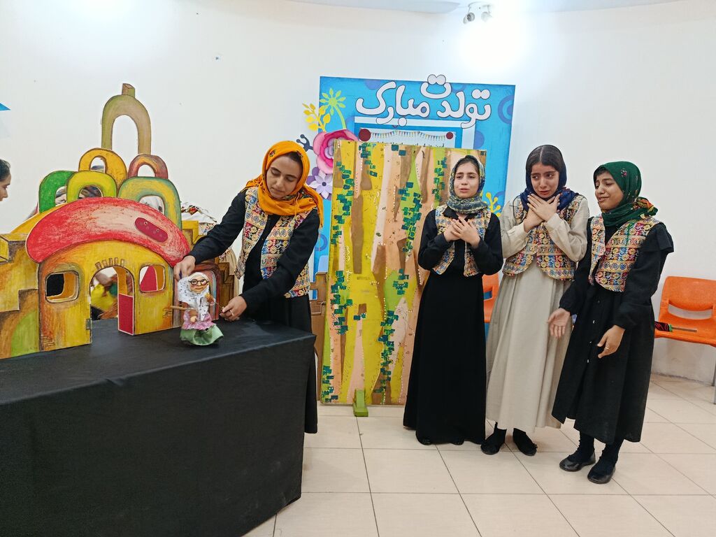 1324901 تولید و تمرین نمایش عروسکی "گیس گلابتون و دیو" با مشارکت کودکان و نوجوانان